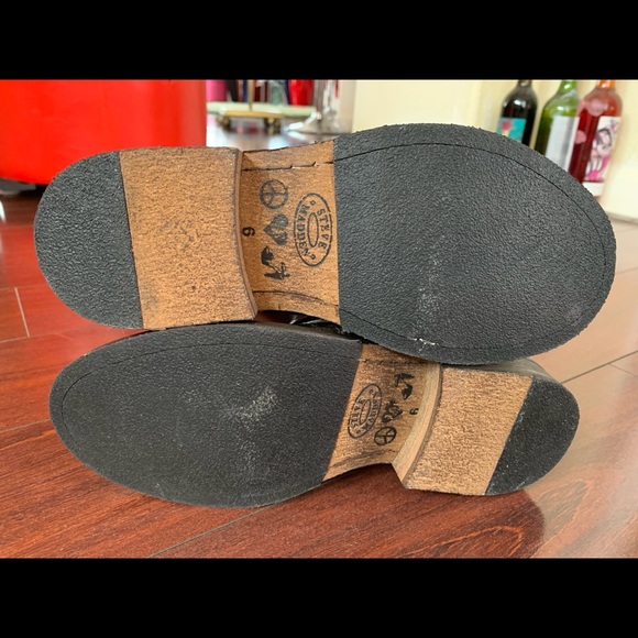 Steve Madden Buck Leather Boots 6 M Women